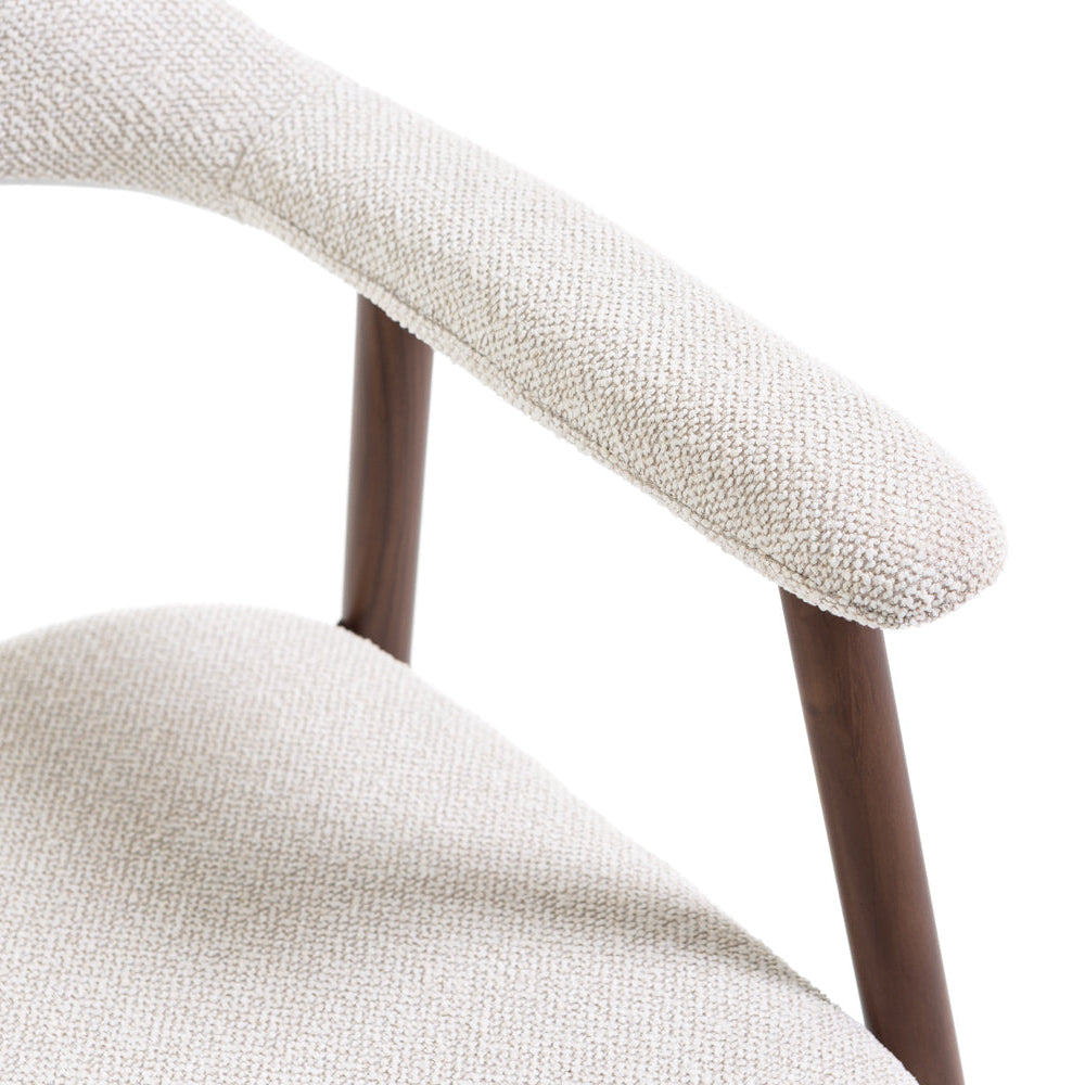 Nives – sedia imbottita in tessuto con metallo effetto legno