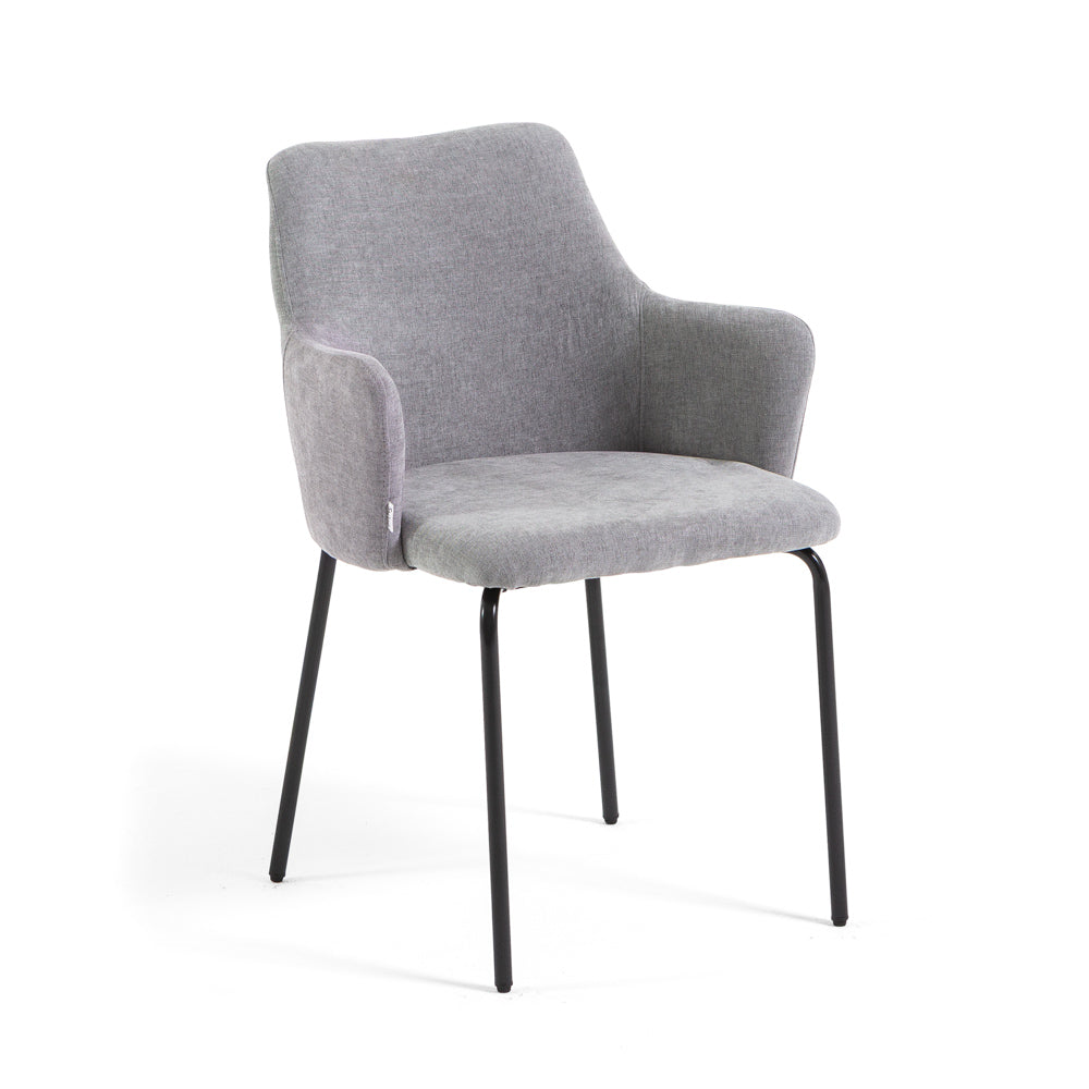 Rachele – Poltroncina in tessuto con gambe in metallo